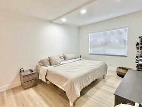 1271 NW 13th St in Boca Raton, FL - Building Photo - Building Photo