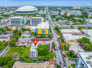 Plum Apartments in Miami, FL - Building Photo - Building Photo