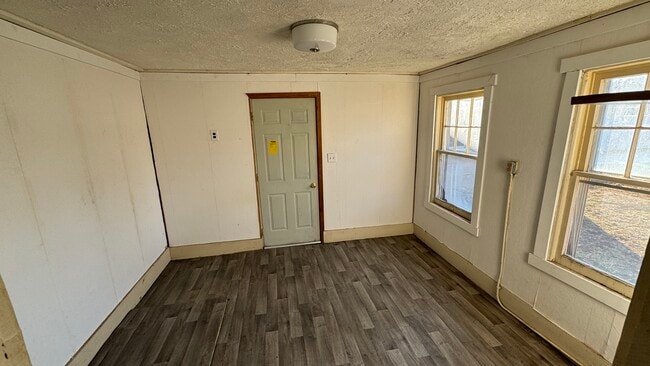 property at 1509 W 5th St