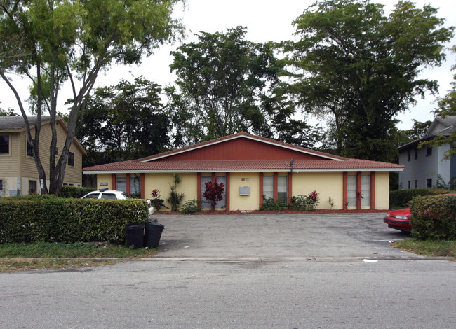 3540 NW 114th Ln in Coral Springs, FL - Building Photo - Building Photo