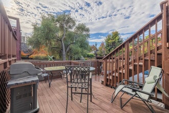 3012 College Ave in Berkeley, CA - Foto de edificio - Building Photo