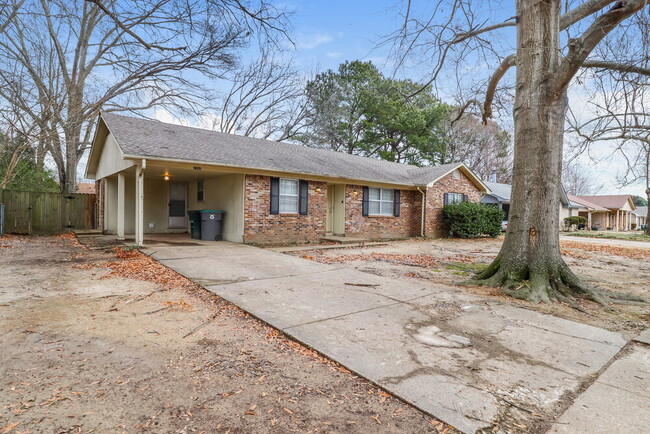 6300 Branderham Dr in Memphis, TN - Building Photo - Building Photo