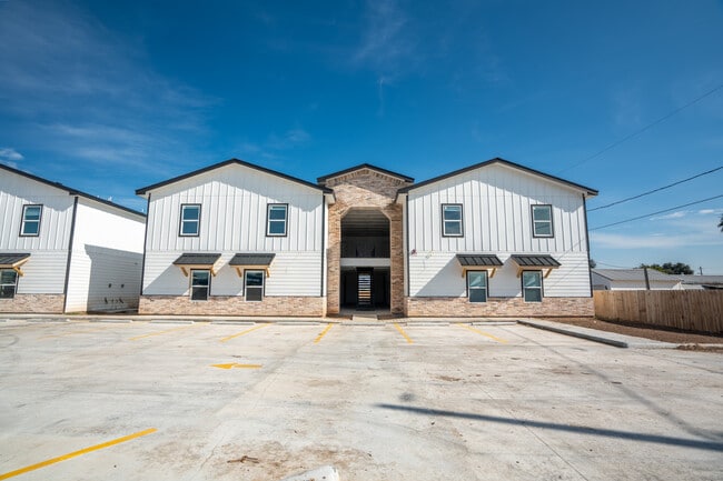 716 Ragland Road in Mission, TX - Foto de edificio - Building Photo