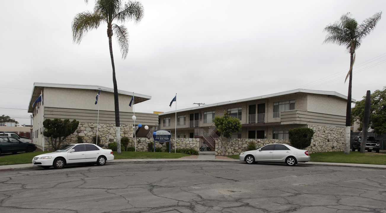 Northgate Lane Apartments in Anaheim, CA - Building Photo