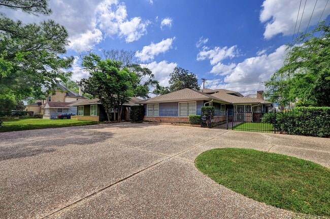 property at 4002 Portsmouth St