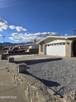 4613 Sun Valley Dr in El Paso, TX - Building Photo