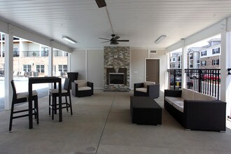 Retreat at the Park in Burlington, NC - Building Photo - Building Photo