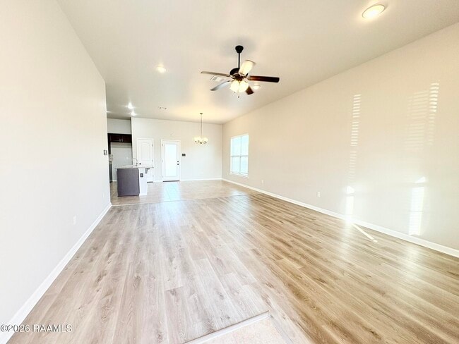129 Gray Birch Lp in Youngsville, LA - Building Photo - Building Photo