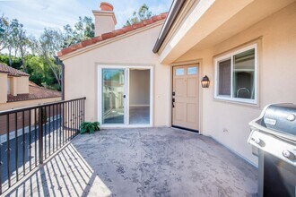 129 Corsica Dr in Newport Beach, CA - Building Photo - Building Photo