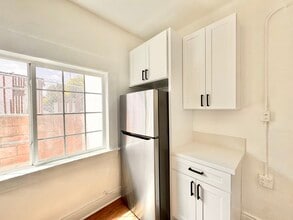 617 S Soto St in Los Angeles, CA - Foto de edificio - Building Photo