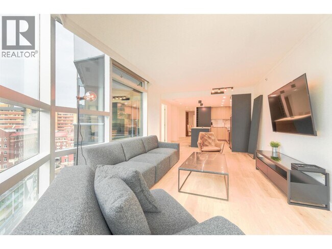 1050 Burrard St in Vancouver, BC - Building Photo - Building Photo