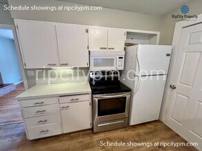 1419 NE Cornell Rd in Hillsboro, OR - Building Photo - Building Photo