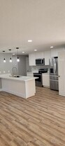 407 SE 117th Ave in Vancouver, WA - Building Photo