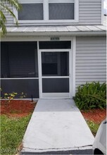 3364 Timberwood Cir in Naples, FL - Foto de edificio - Building Photo