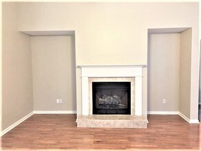 636 Longcrest Ln in Orange Park, FL - Foto de edificio - Building Photo