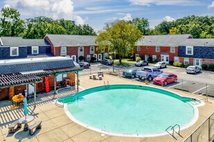 Harbor Oak Townhomes in Hampton, VA - Building Photo