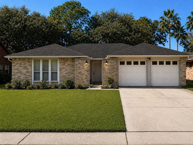 property at 309 Meadow Wood Ct