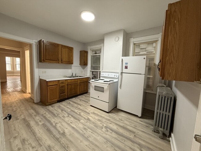 380 Orange St in Albany, NY - Building Photo - Building Photo