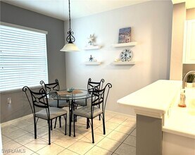 3445 Grand Cypress Dr in Naples, FL - Building Photo - Building Photo