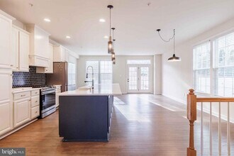 9733 Braidwood Ter in Frederick, MD - Building Photo - Building Photo