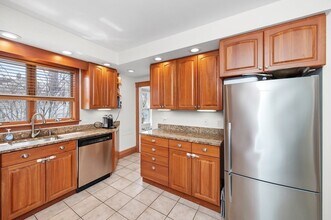 136 Jewett St in Newton, MA - Building Photo - Building Photo