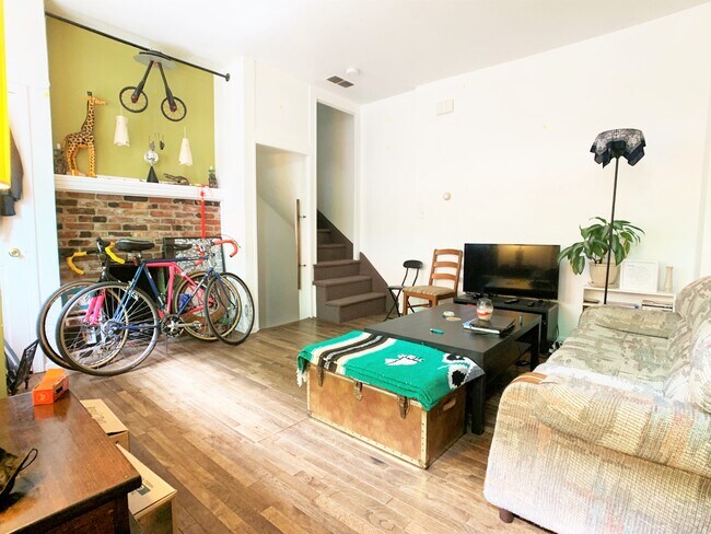 property at 1129 N Hancock St