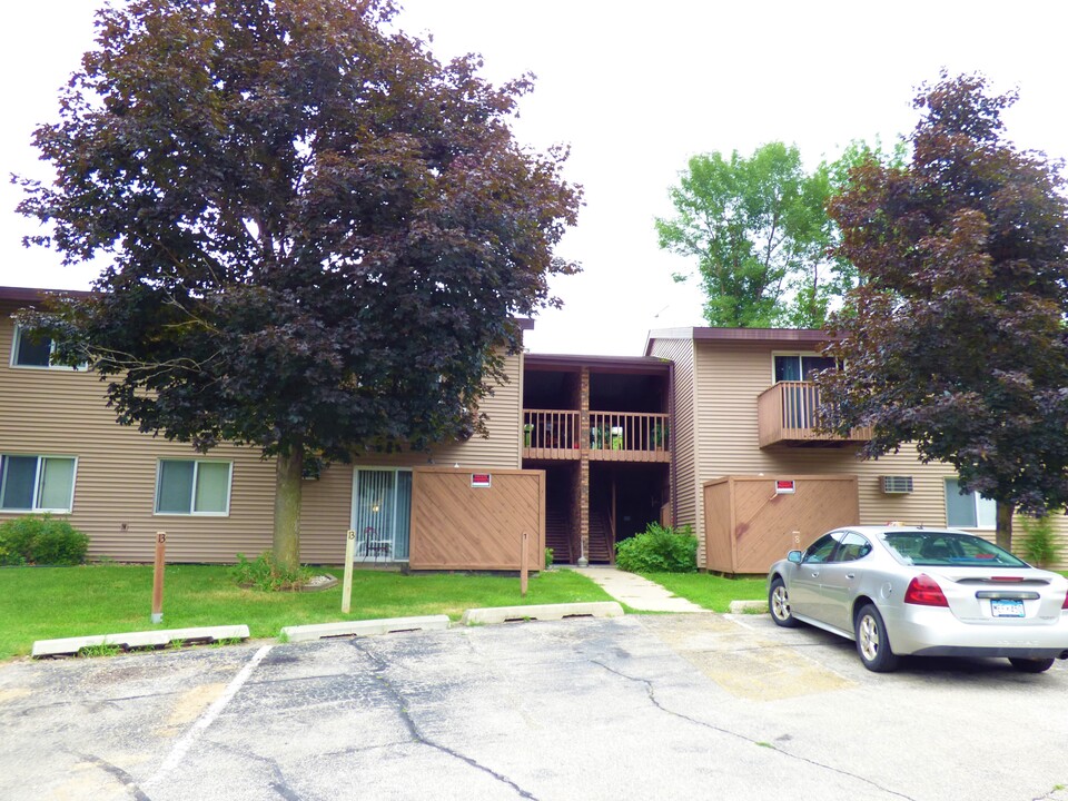 2604 4th Ave NE, Unit 2 in Rochester, MN - Foto de edificio