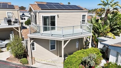 80 Huntington St in Huntington Beach, CA - Building Photo - Building Photo