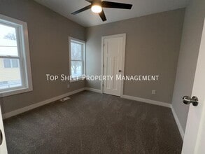 120 6th St in Waukee, IA - Building Photo - Building Photo