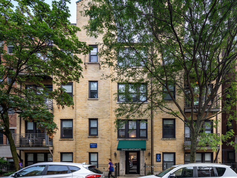 917 W Dakin, Unit 401 in Chicago, IL - Foto de edificio