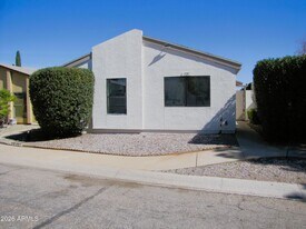 725 S Vía Serena in Sierra Vista, AZ - Building Photo