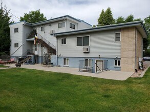 1104 Ponderosa Dr in Fort Collins, CO - Building Photo - Building Photo