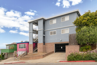 841 Solano Ave in Albany, CA - Building Photo - Building Photo