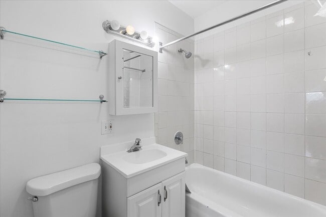 4043 N Spaulding Ave in Chicago, IL - Building Photo - Building Photo