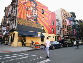 622 East 11th Street in New York, NY - Foto de edificio - Building Photo