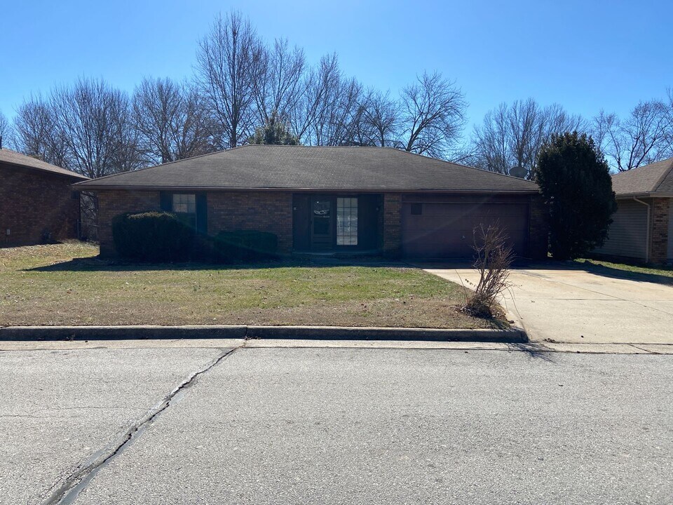 1416 W Wayland St in Springfield, MO - Building Photo
