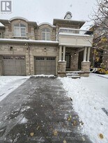 330 Rymal Rd W in Hamilton, ON - Building Photo