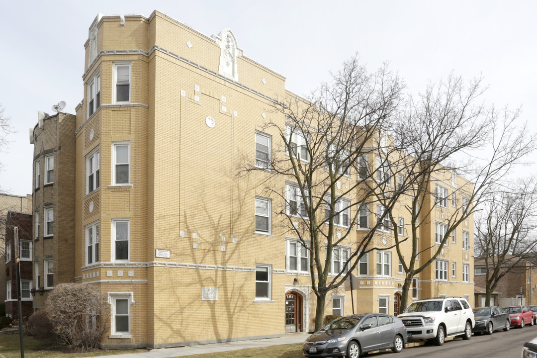 2720-2724 W Glenlake Ave in Chicago, IL - Building Photo