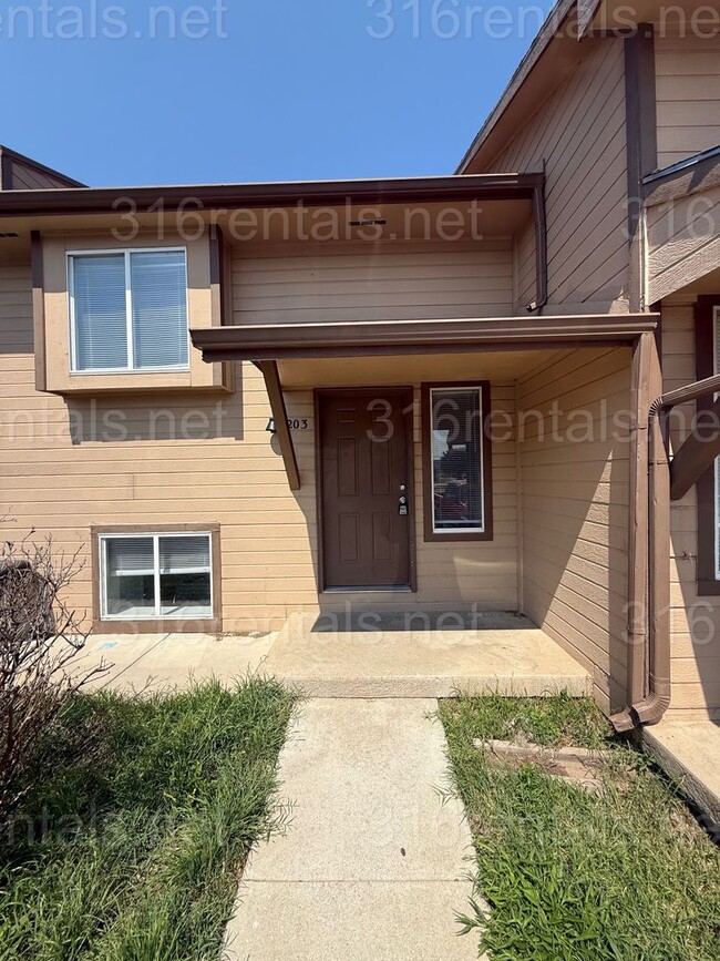 property at 1625 S Beech St