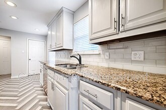 3520 Tangle Terrace in Dallas, TX - Building Photo - Building Photo