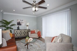 45 Golden Ave in Deer Park, NY - Building Photo - Building Photo