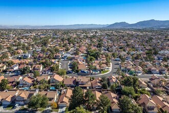 86 Quiet Desert Ln in Henderson, NV - Building Photo - Building Photo