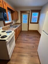 1056 W 21st St in Erie, PA - Building Photo - Building Photo