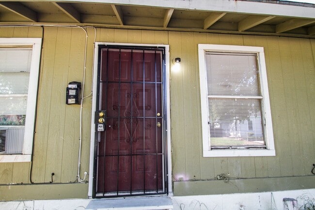 property at 1315 Dawson St