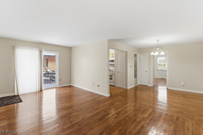 1201 Normandy Ct in Flemington, NJ - Foto de edificio - Building Photo