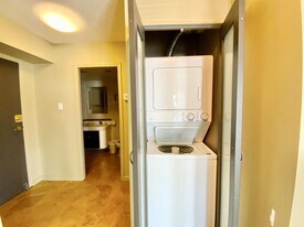 283 Davie St in Vancouver, BC - Building Photo
