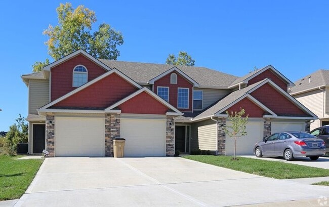 property at 2108-2114-2114 Hickoryleaf Ln