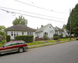 1404-1422 SE 29th Ave in Portland, OR - Foto de edificio - Building Photo