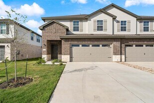18512 Cremello Dr in Manor, TX - Building Photo