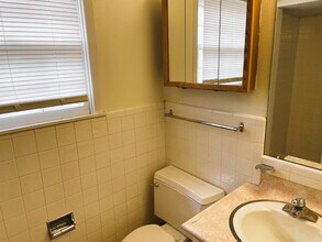 1306 46th Pl in Lubbock, TX - Building Photo - Building Photo